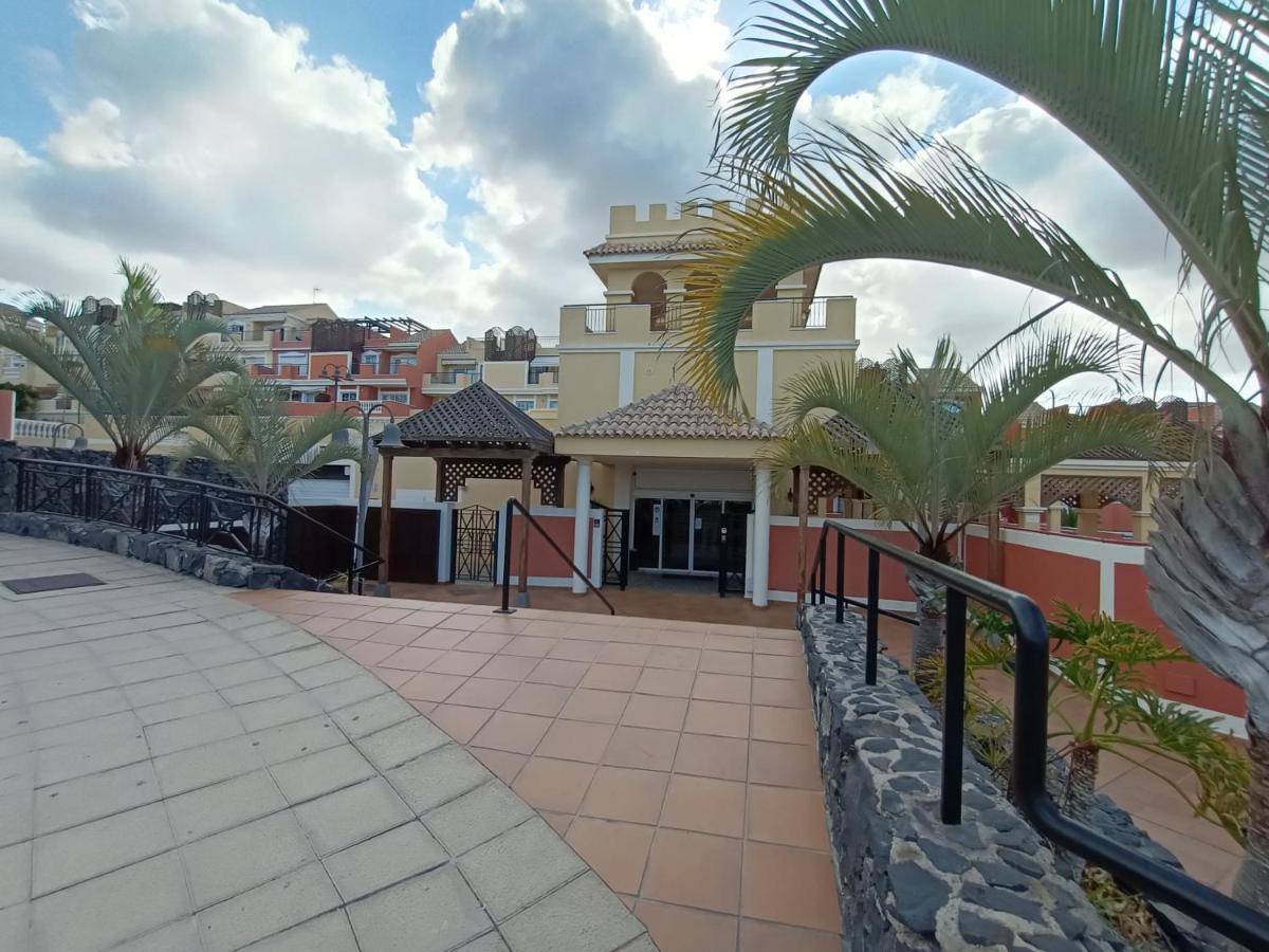 Granada Park S01B Apartment Арона Екстериор снимка