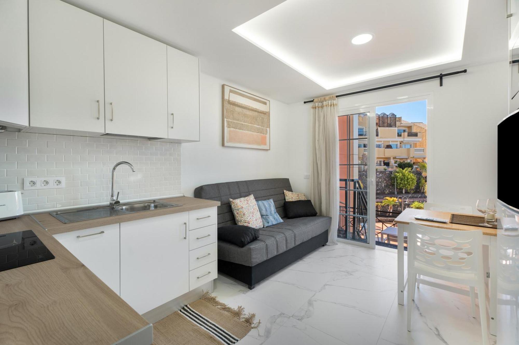 Granada Park S01B Apartment Арона Екстериор снимка